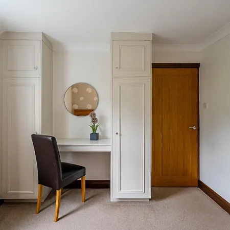 Acorn 1 Apartment